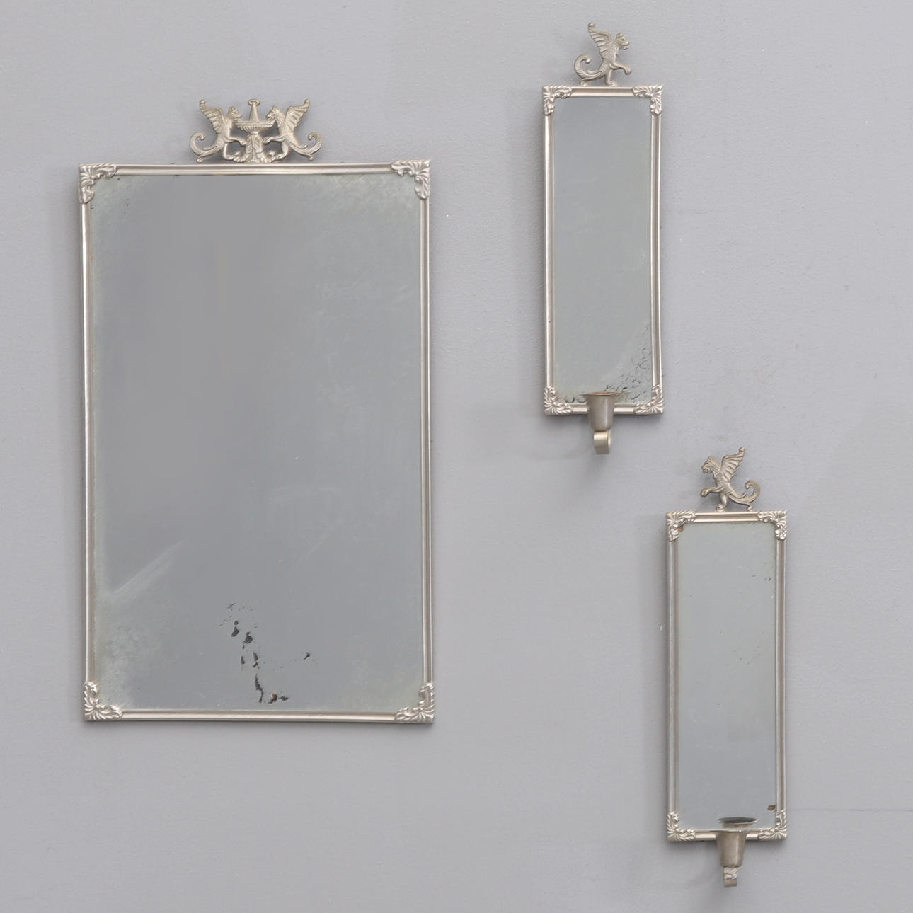 An art deco mirror with sconces, 1920/30's.