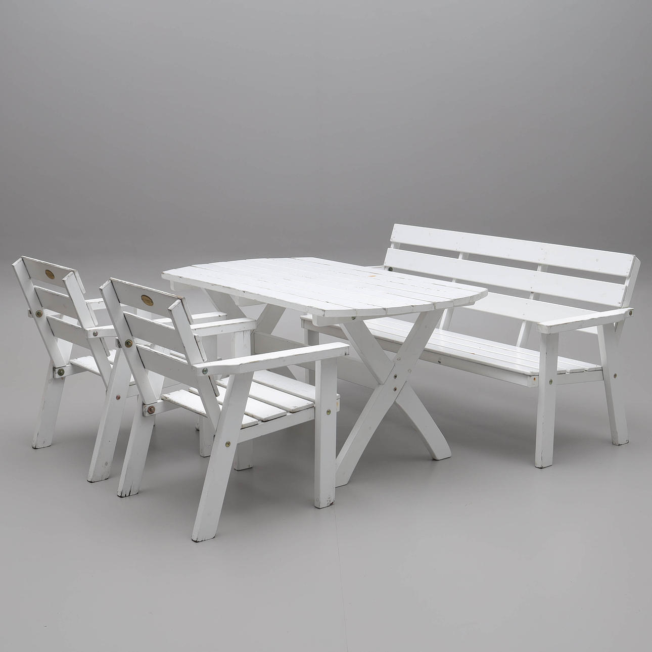 TRÄDGÅRDSMÖBLER, 4 delar, bemålat trä, Hillerstorp.