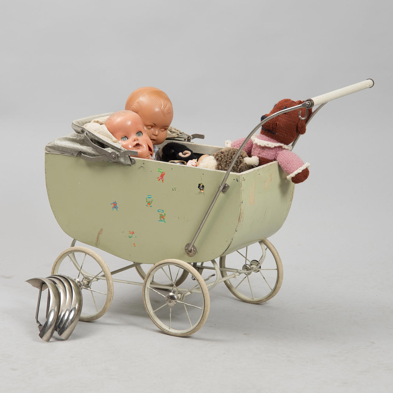 DOCKVAGN MED DOCKOR, 1900-talets mitt.