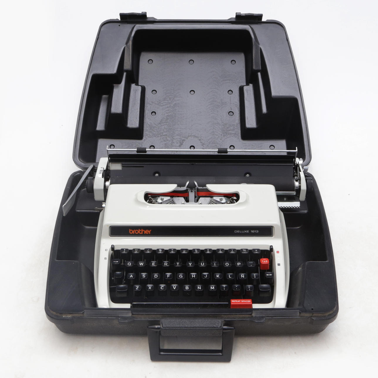 SCHREIBMASCHINE, Bruder, in der Tasche.