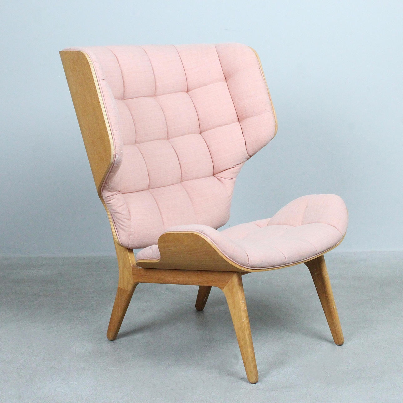 KRØJGAARD & HUMLEVIK. NORR11, lænestol, „Mammoth“ model.