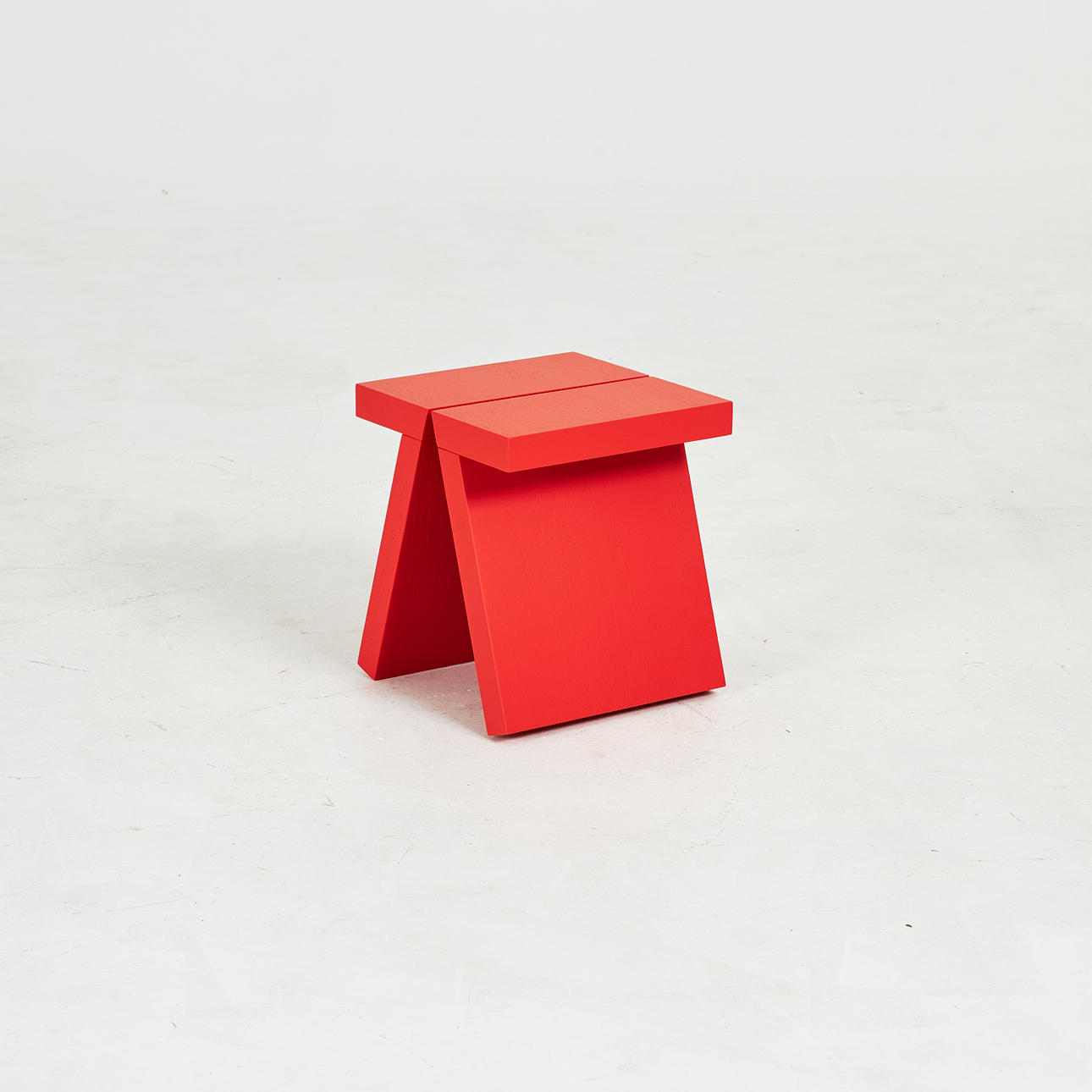 PALLET/SIDE TABLE, “Supersolid Object 1", red lacquered oak, Fogia.
