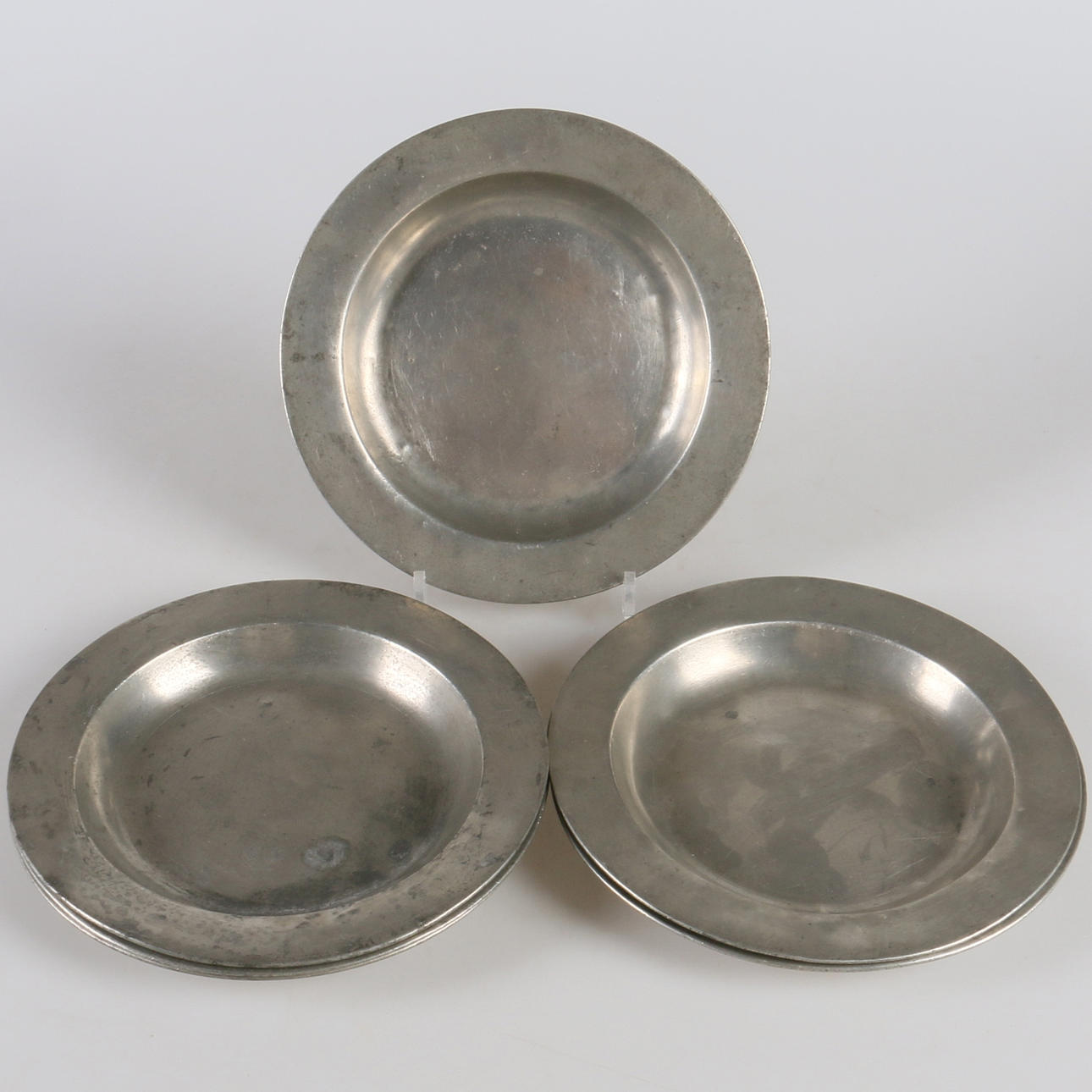 TALLRIKAR, 6 st. Tenn, Tyskland, 1800-tal.