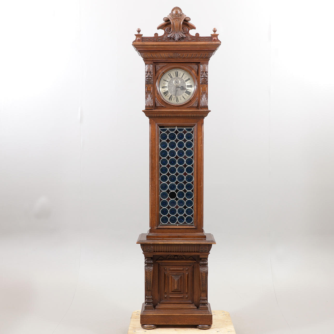 Floor clock with seconds hand, England, 18th/20th century.