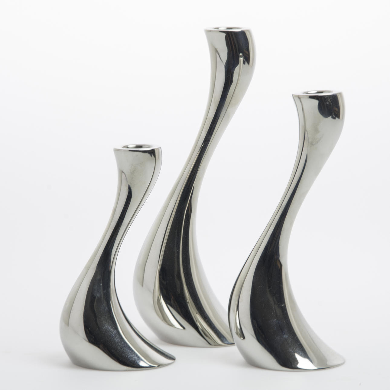 LJUSSTAKAR, 3 stycken, "Cobra", design Constantin Workman, Georg Jensen.