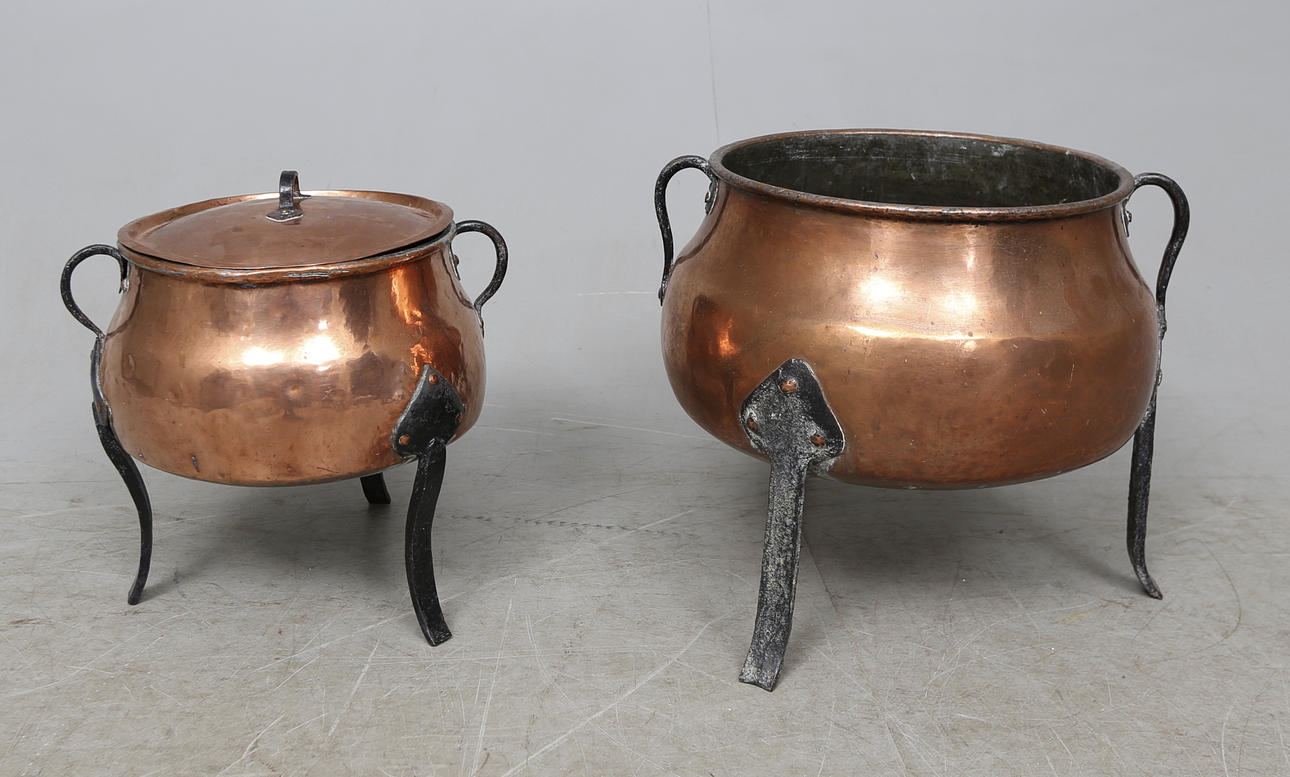 GRYTOR, 2 st, koppar, 1800-tal.