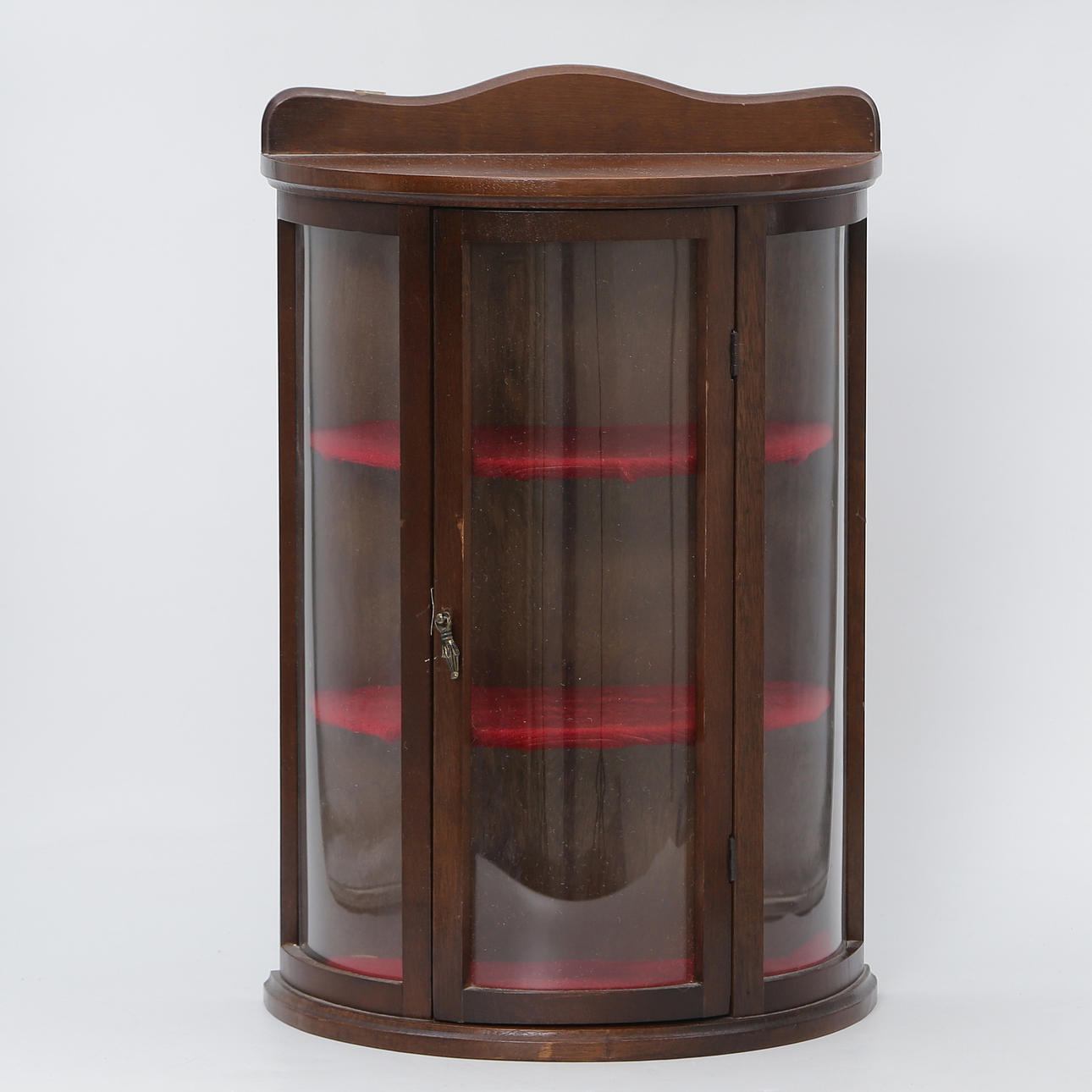 LILLE VÆGSKAB MED VITRINESKAB, 20. ÅRHUNDREDE.