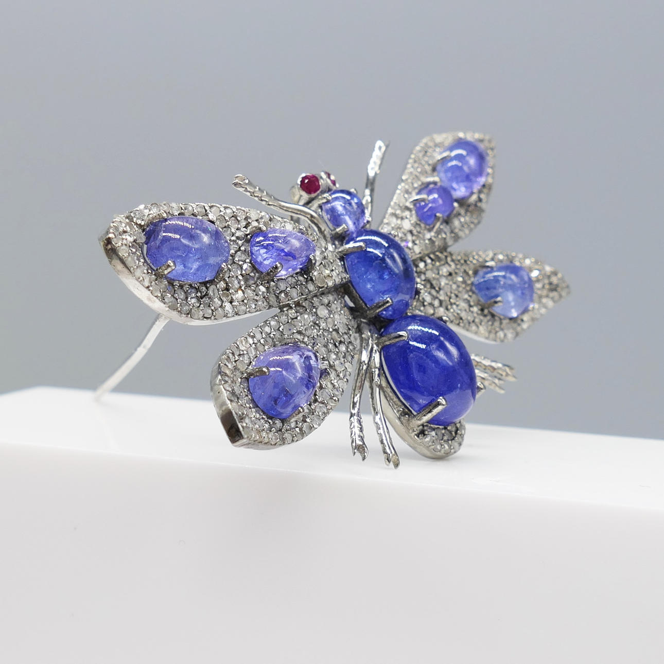 TANZANITE & DIAMOND butterfly brooch.
