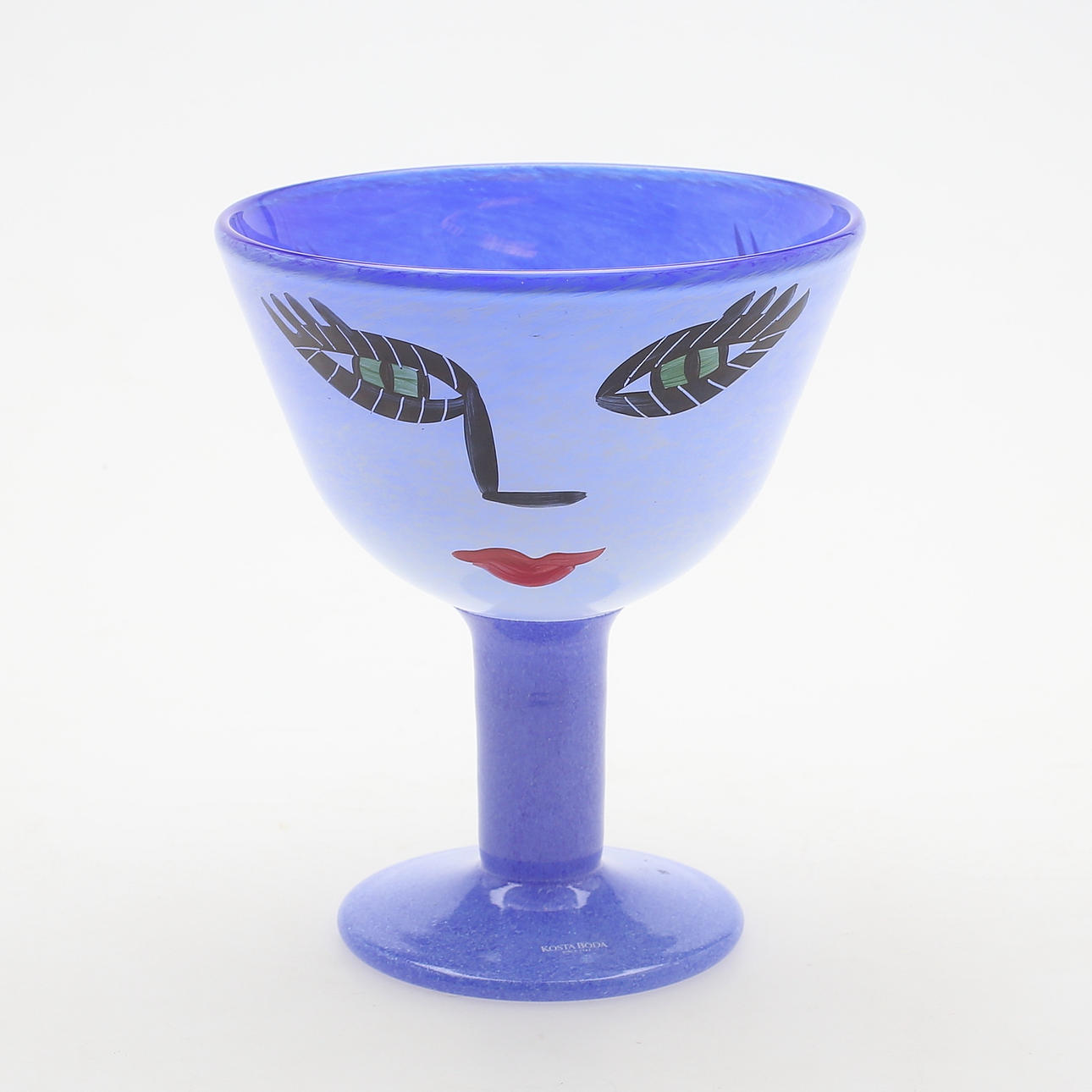 SKÅL PÅ FOT, konstglas, Ulrica Hydman-Vallien, Artist Collection, Kosta Boda, 1900-talets andra hälft.