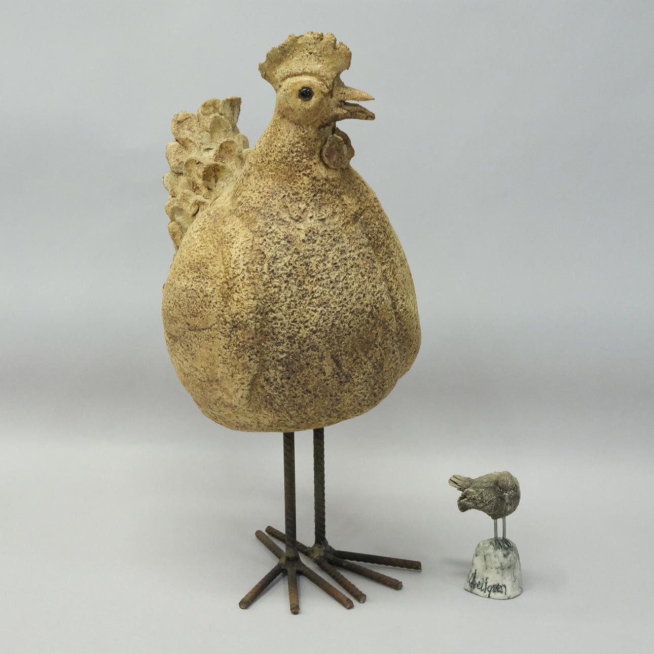ANITA HELLGREN. TWO FIGURINES, BIRDS, CERAMICS.