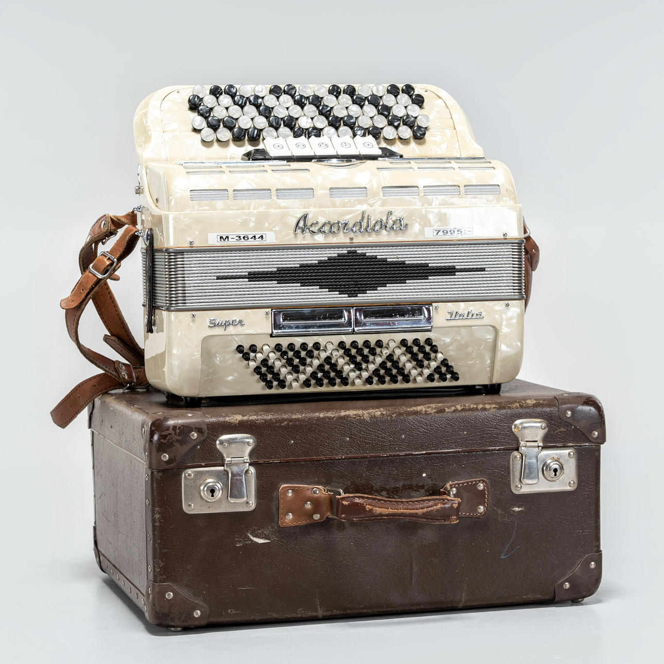 Accordiola, button accordion, Italy 1960s. Collectables - Musical ...
