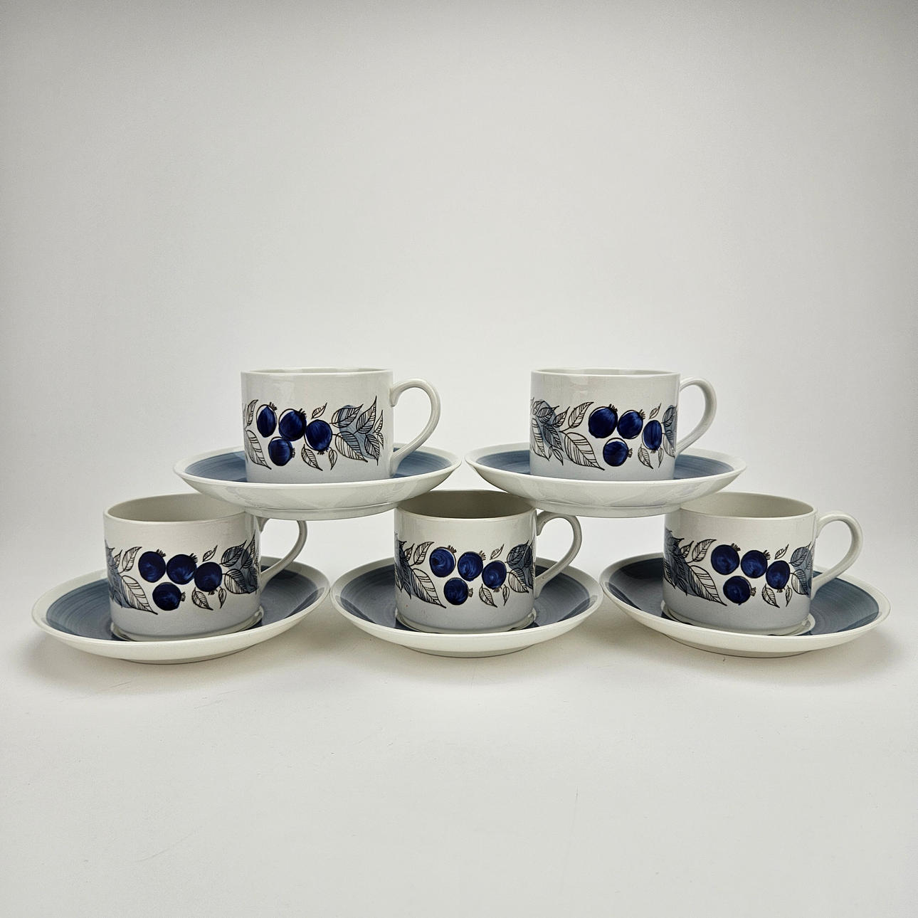 A set of 5 flintware “Gille” coffee cups, Rörstrand.