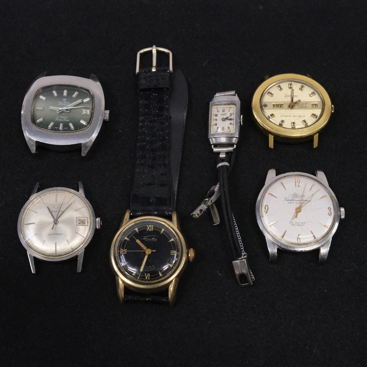 WRISTWATCH, SIX PIECES.