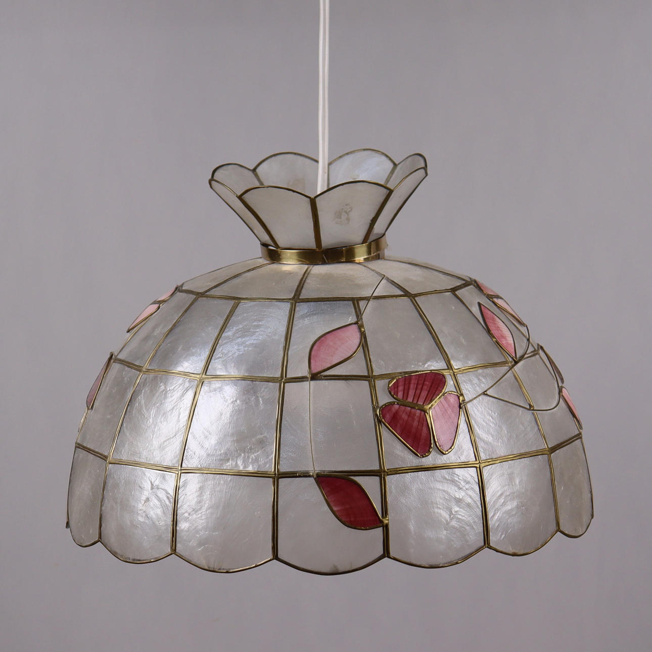 A “Tiffany style” shell/brass ceiling lamp, 1950s/60s.