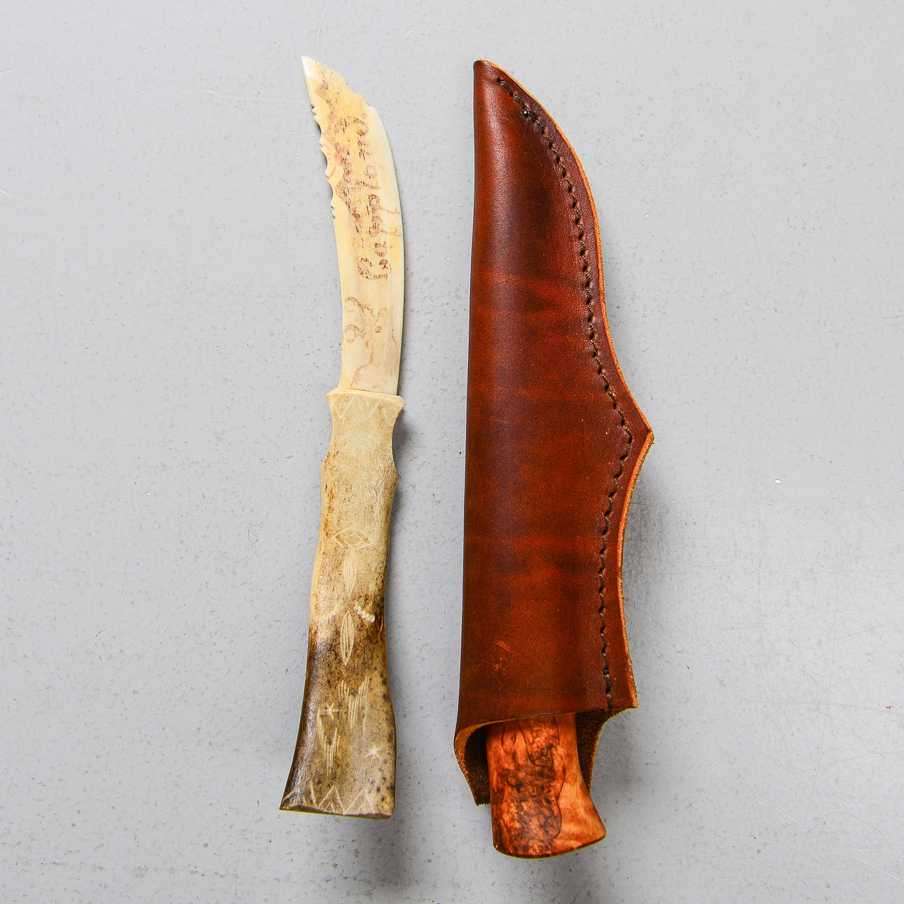 KNIVE, „Karesuandokniv“ og Lapland Knife.