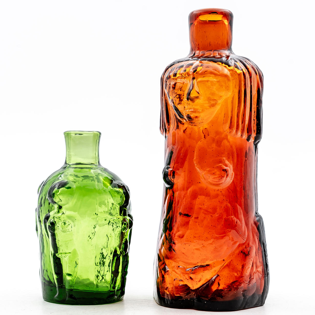 ERIK HÖGLUND. Glasflaskor, 1900-talets mitt, (2 st).