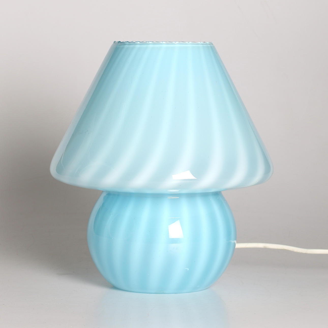 BORDSLAMPA, glas, svampmodell, Vetri, Murano, Italien, 1900-talets andra hälft.