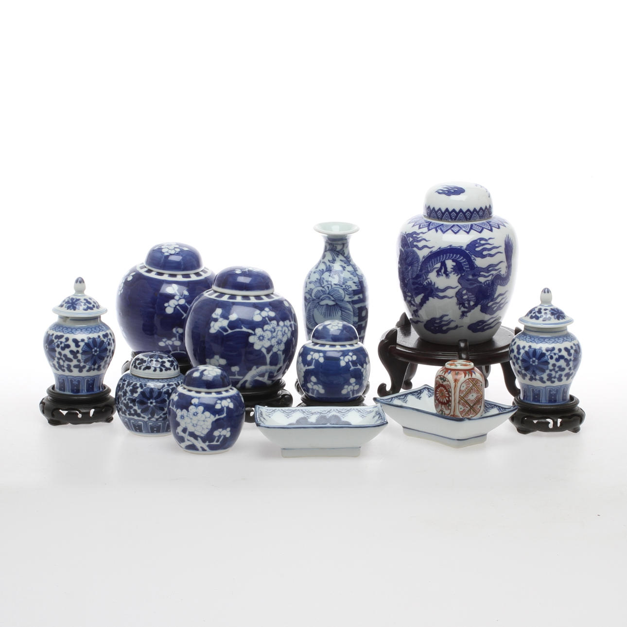 PARTI PORSLIN, 12 delar, Kina och Japan, 1900-tal.