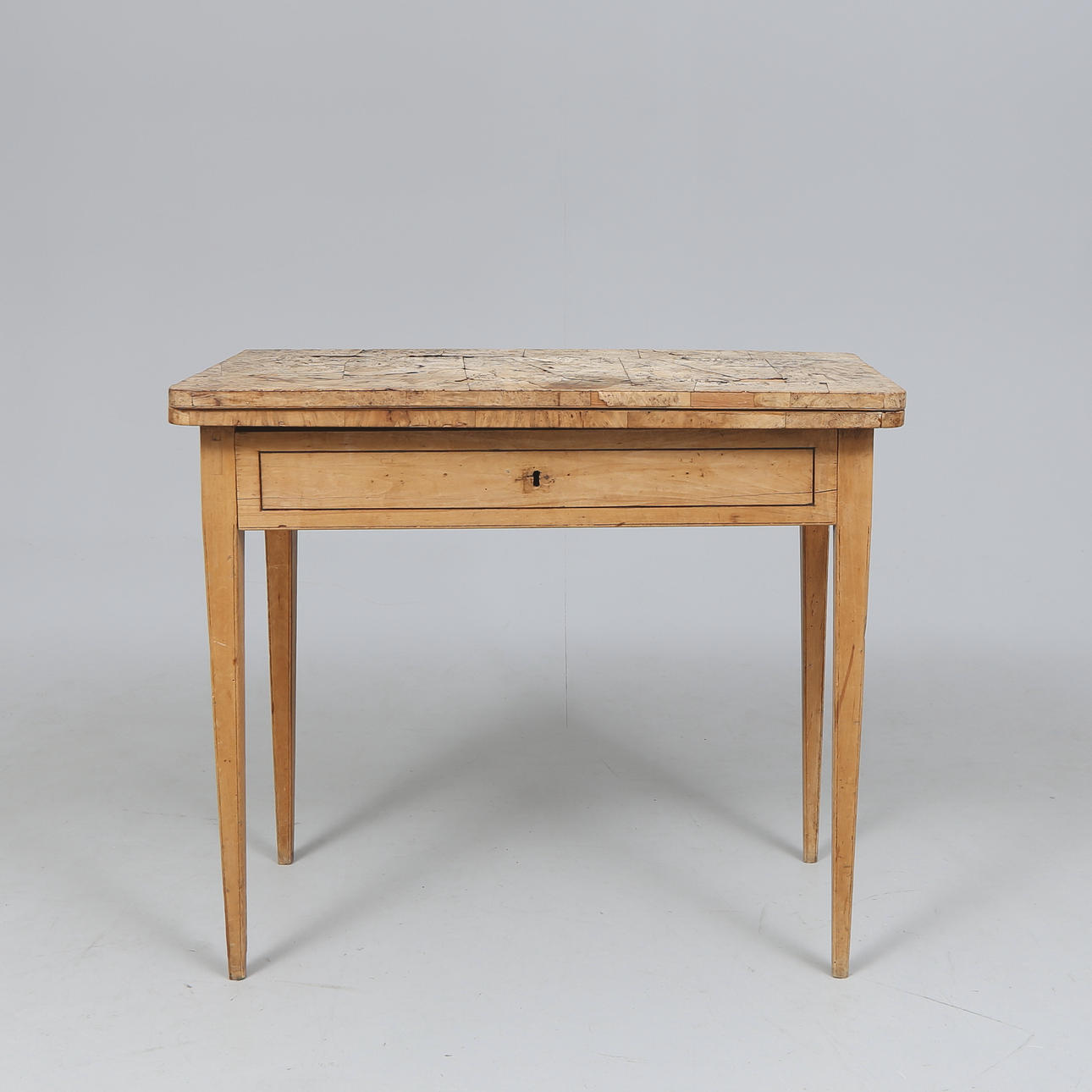 A Gustavian 1700/1800 century gaming table.