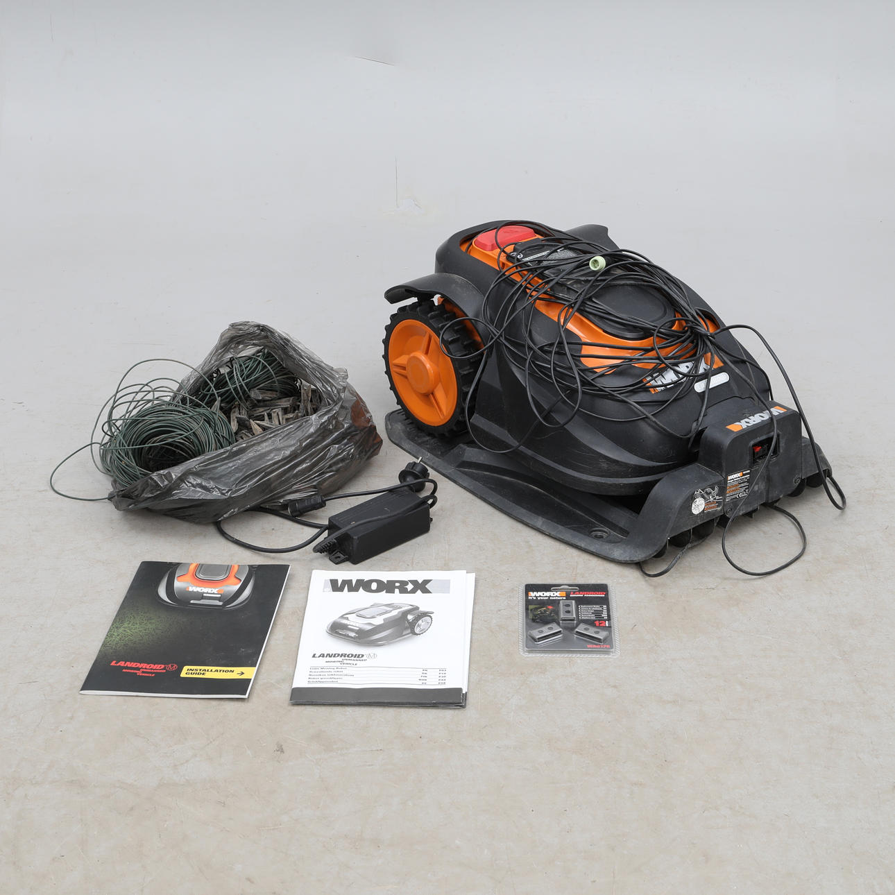 ROBOTPLÆNEKLIPPER, Worx Landroid og tilbehør.