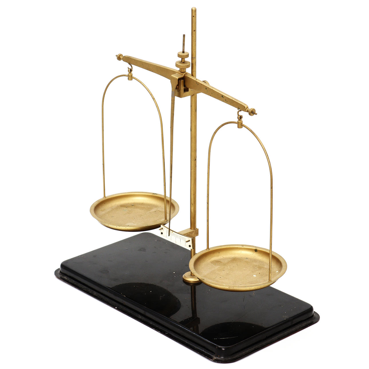 A BRASS PHARMACY SCALE, 20TH CENTURY.
