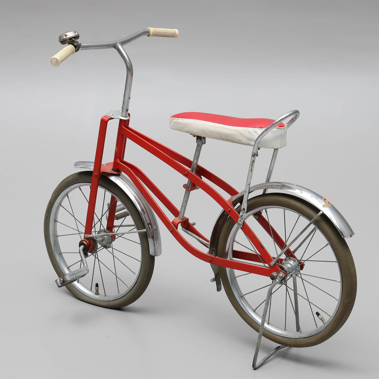 A CHILDREN'S BICYCLE, Emmaljunga, 1960/70's.