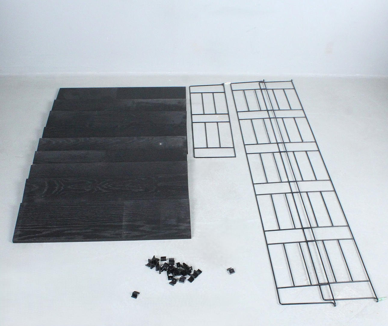 Modular shelving system/1970s wall shelf.