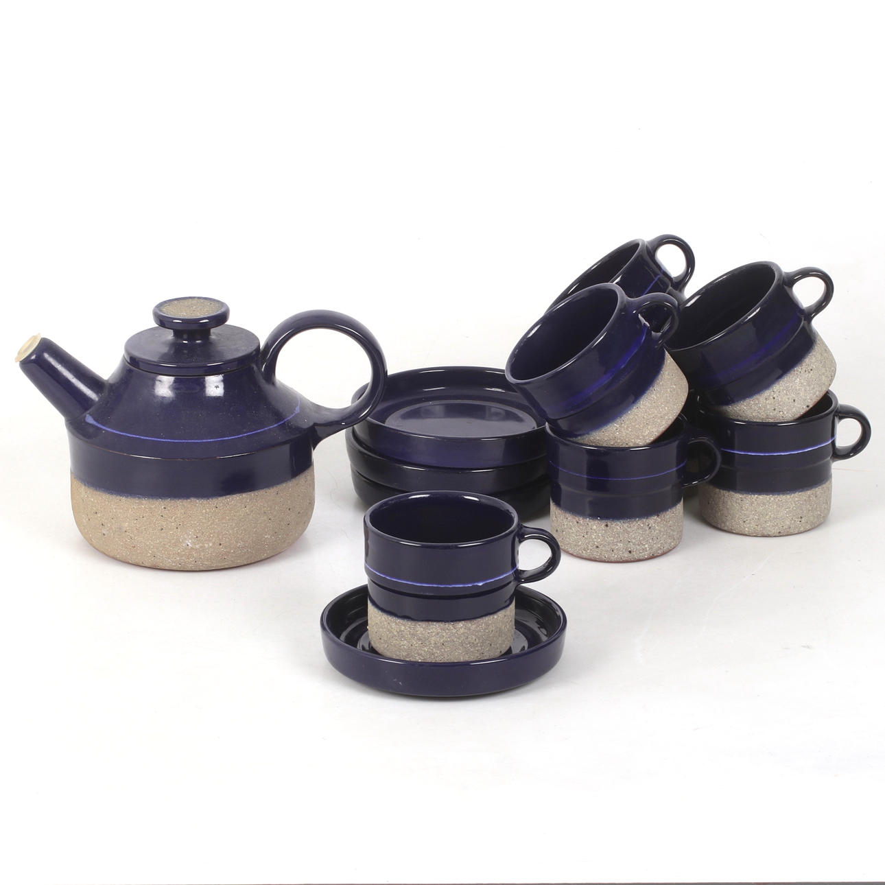 A 12-piece stoneware tea set, Thomas Hellström Nittsjö.