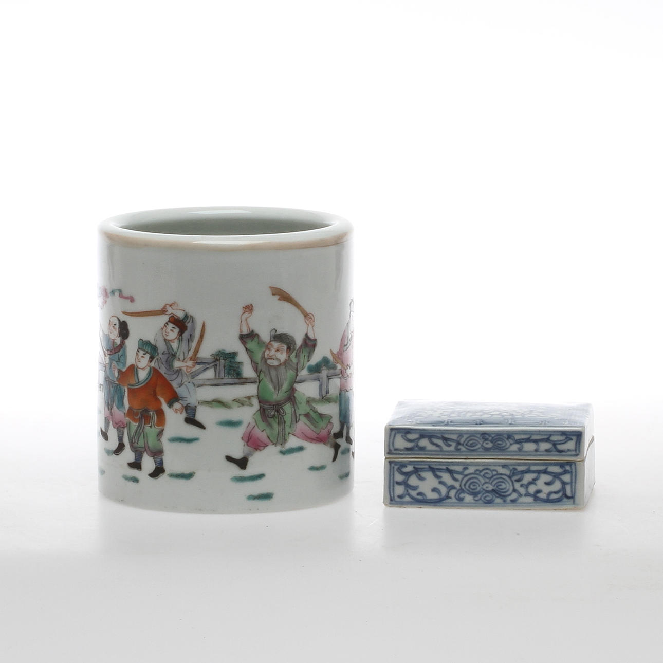 PENSELVAS, LOCKDOSA; porslin, Kina.