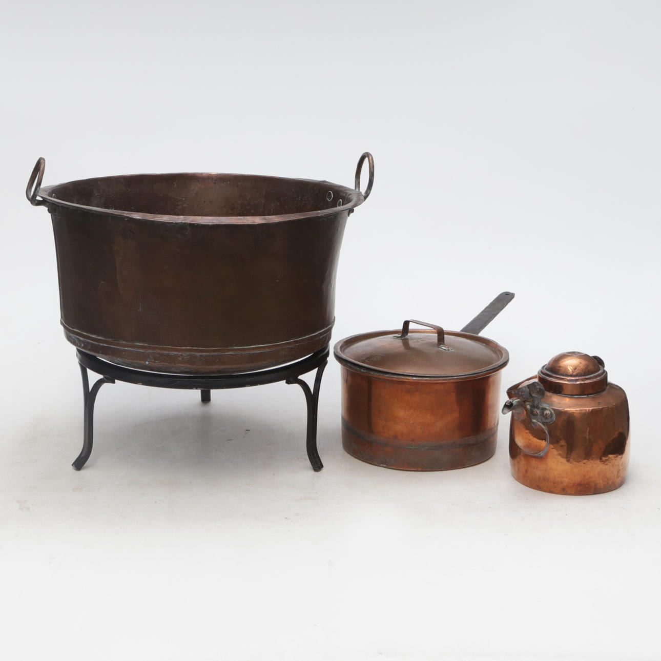 COPPER OBJECTS, 3 pcs, with iron stand.