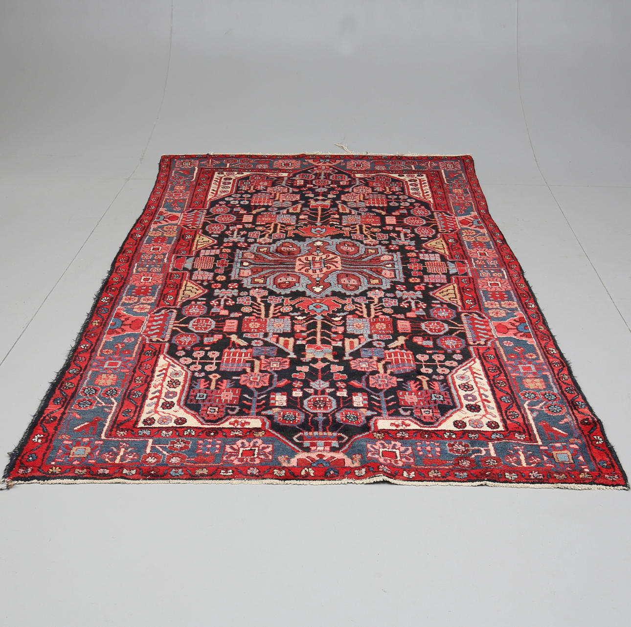 MATTA, Nahavand. Ca 263 x 158 cm.