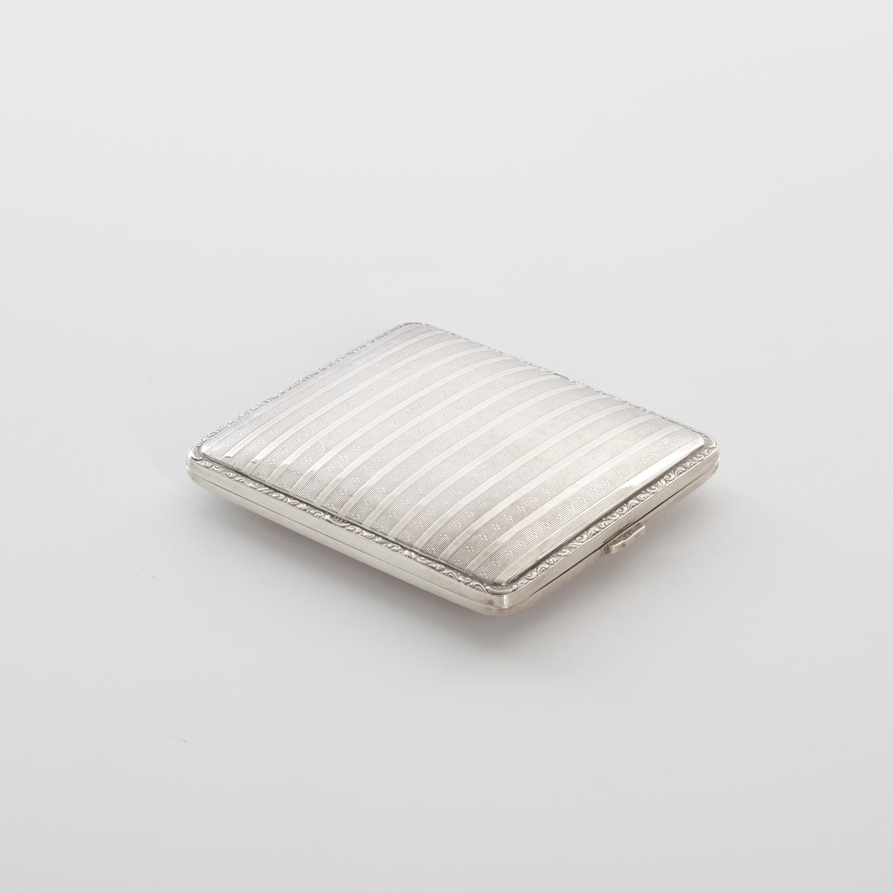 CIGARETTETUI, silver, 1973.