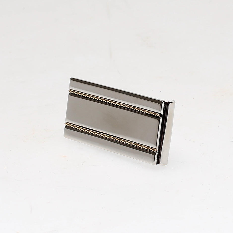 SEDELKLÄMMA, sterlingsilver och 14K guld, Flaherty, England.