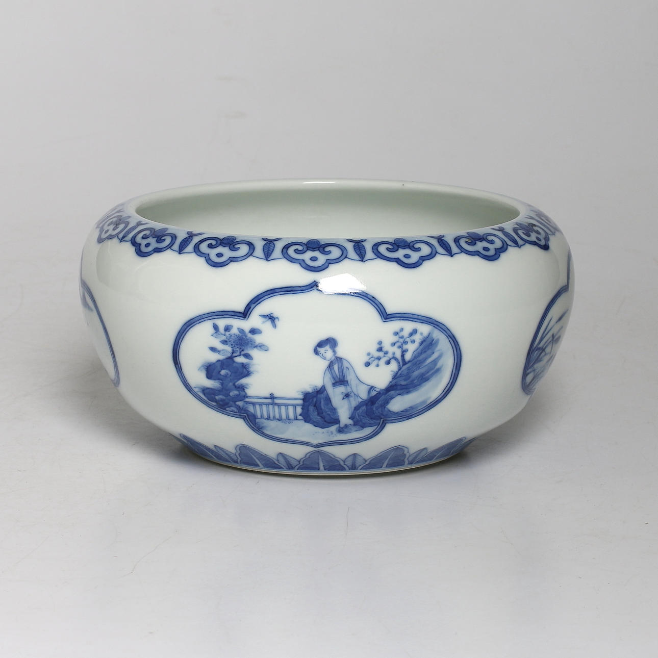 SKÅL, porslin, Kina, märkt "Da Qing Qianlong Nian Zhi", 1900-tal.