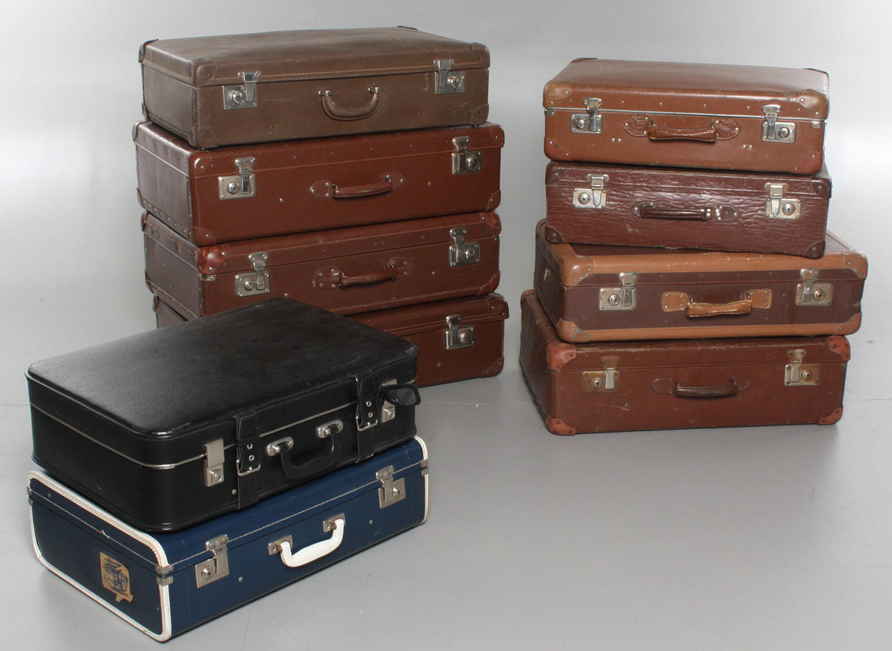 RESVÄSKOR, 10 stycken, 1900-tal.