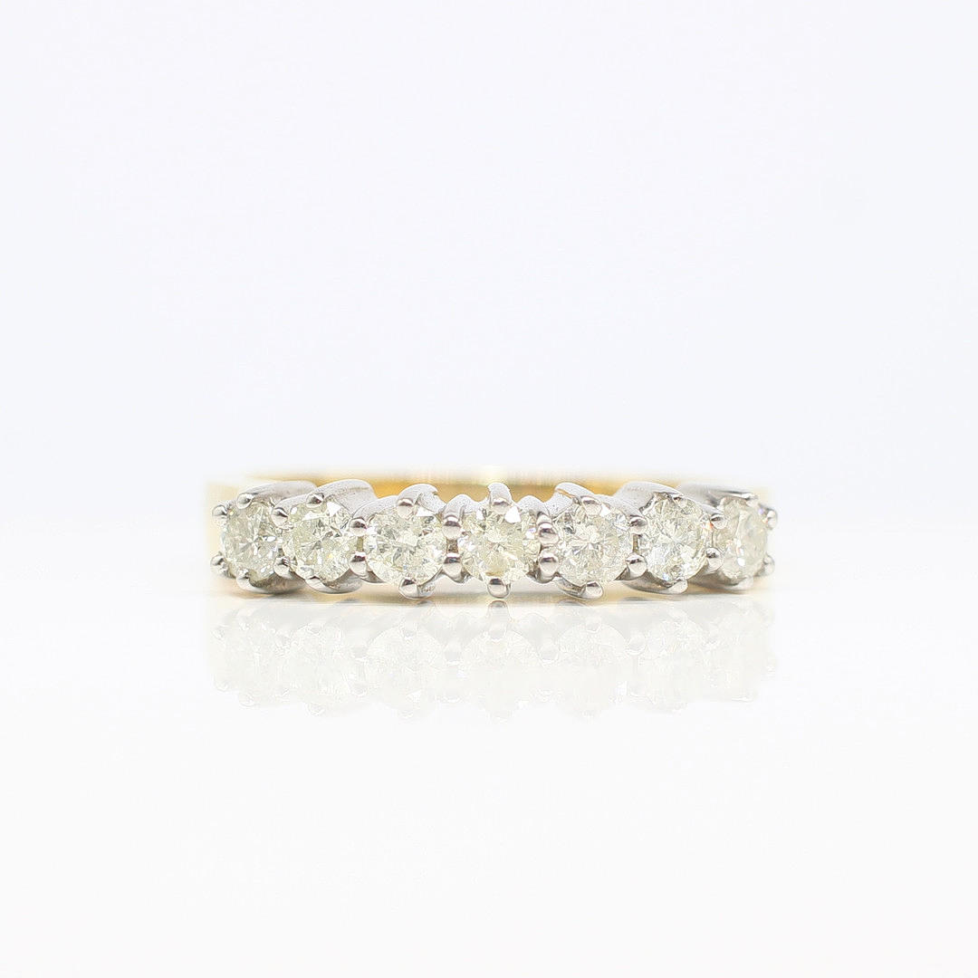 CERTIFIED DIAMOND 7 STONE RING.