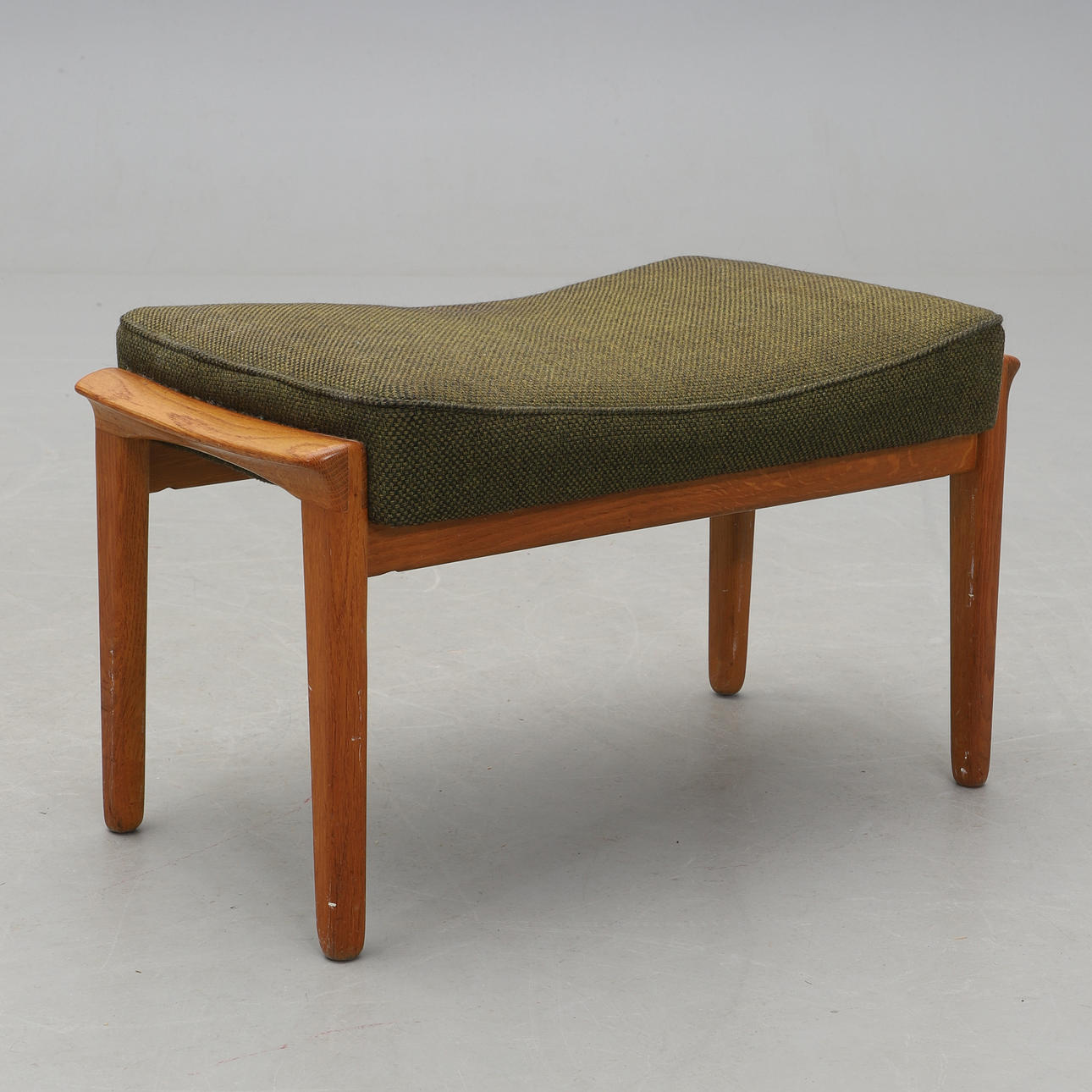 A STOOL, The Andersson Brothers, Ekenässjön, with a badge.