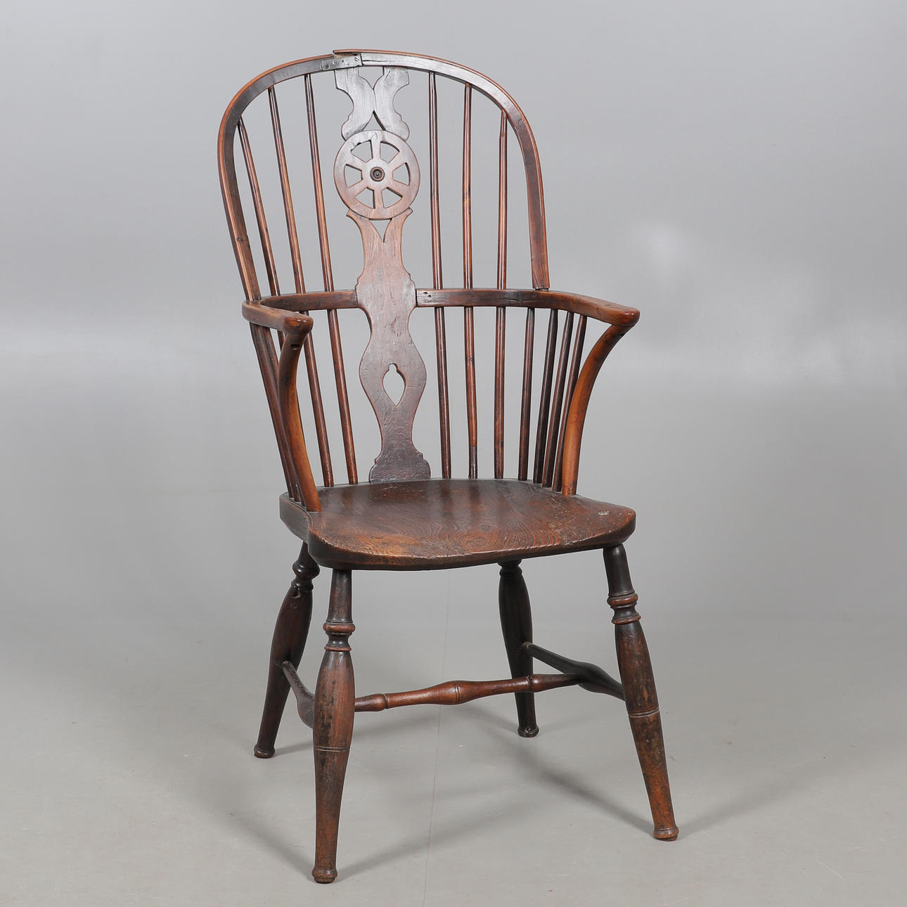 19THC WINDSOR CHAIR.