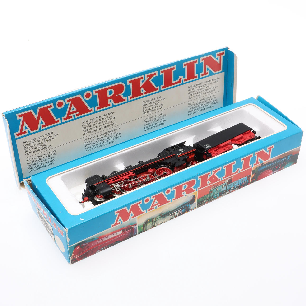 MÄRKLIN, Dampflokomotive mit Tender, 3093, im Originalkarton.