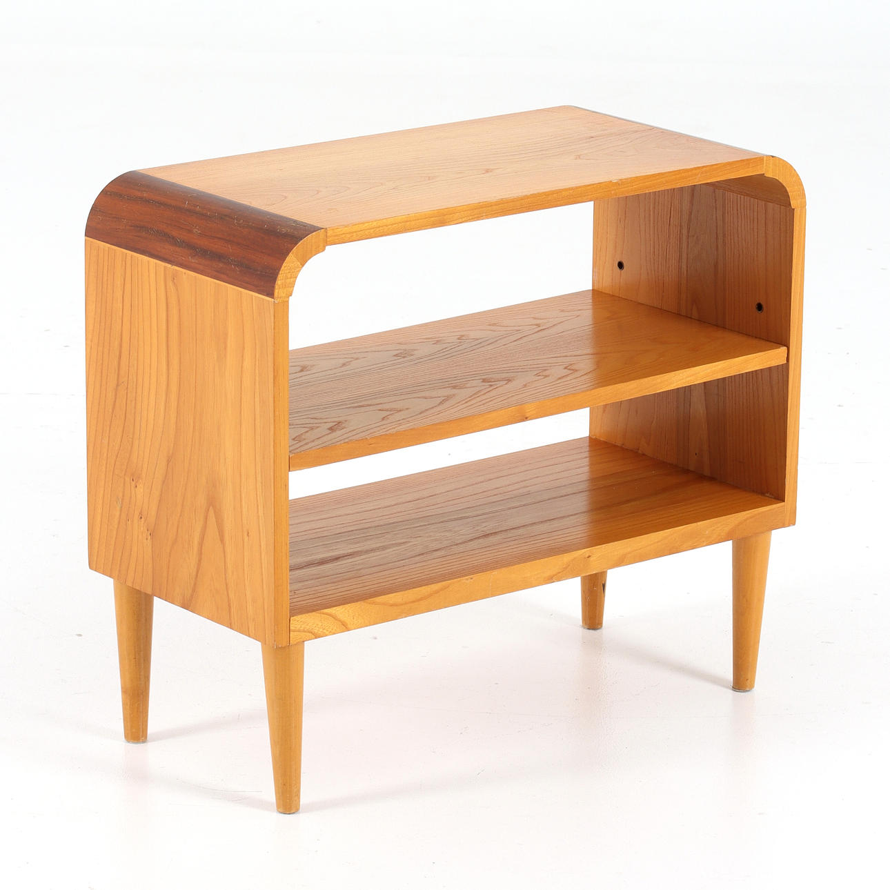 Ein Art-Deco-Hartholzmöbel aus den 1930er Jahren.