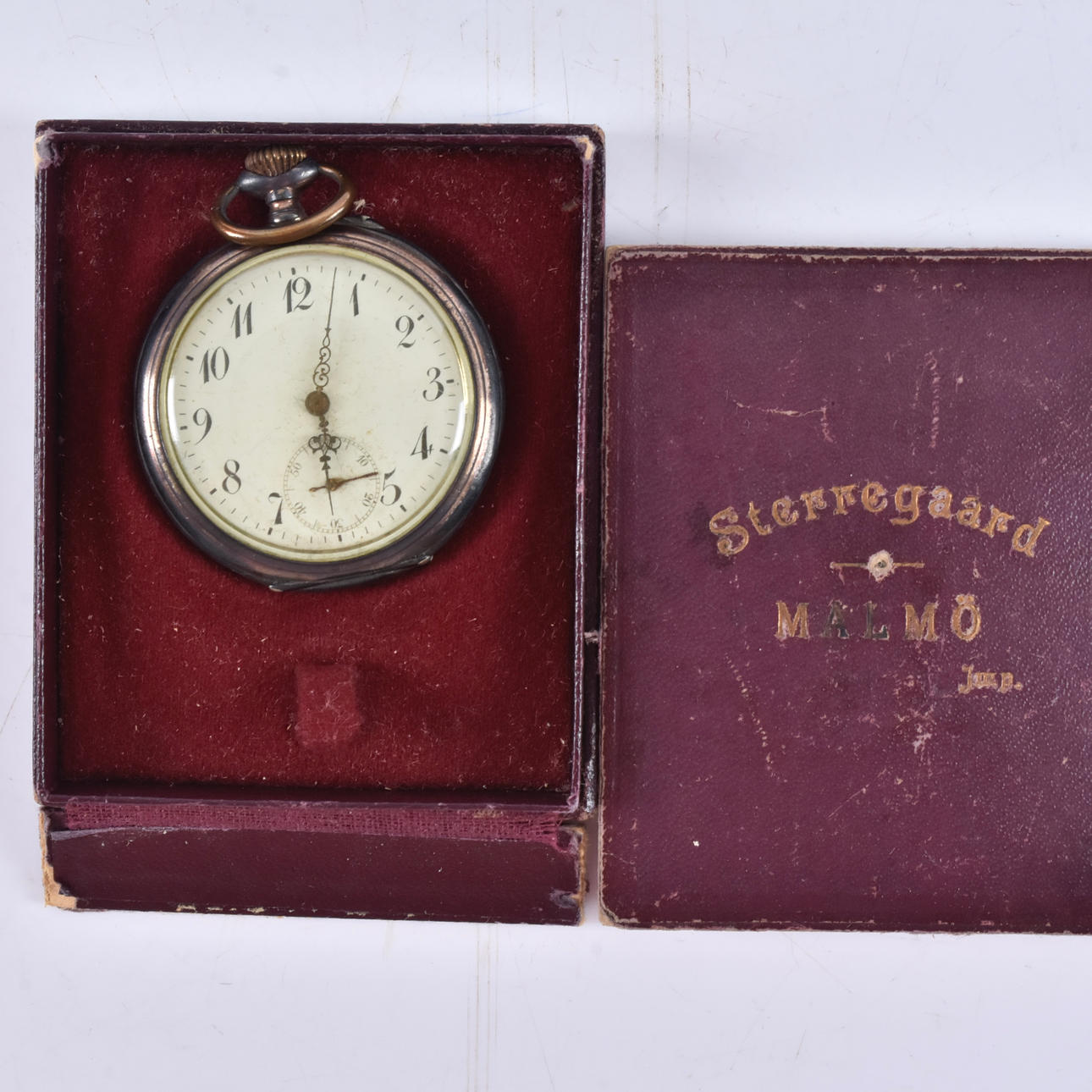 MEN'S POCKET WATCH, silver, Victoria.