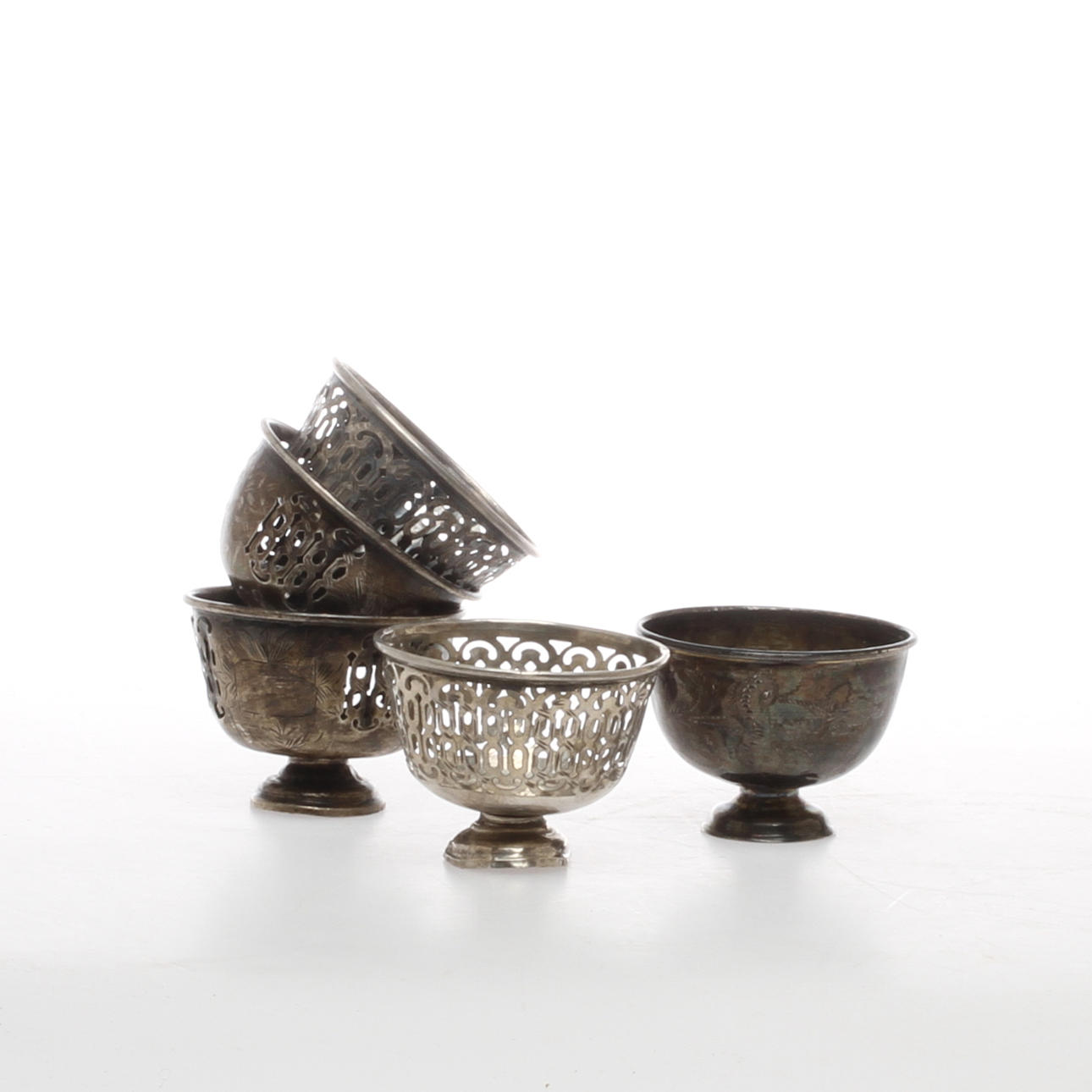 HÅLLARE för porslinkoppar, 5 st, silver, Ottomanska riket, troligen 1800-tal.