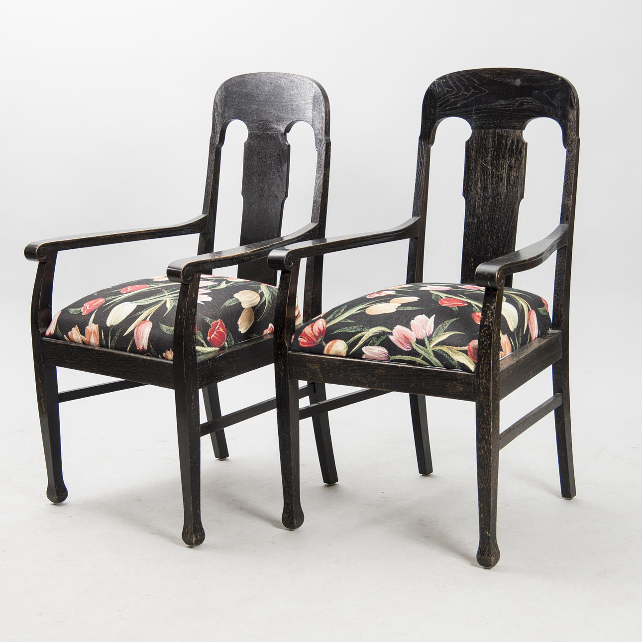 KARMSTOLAR, 1 par, svartbetsad ek, jugend.