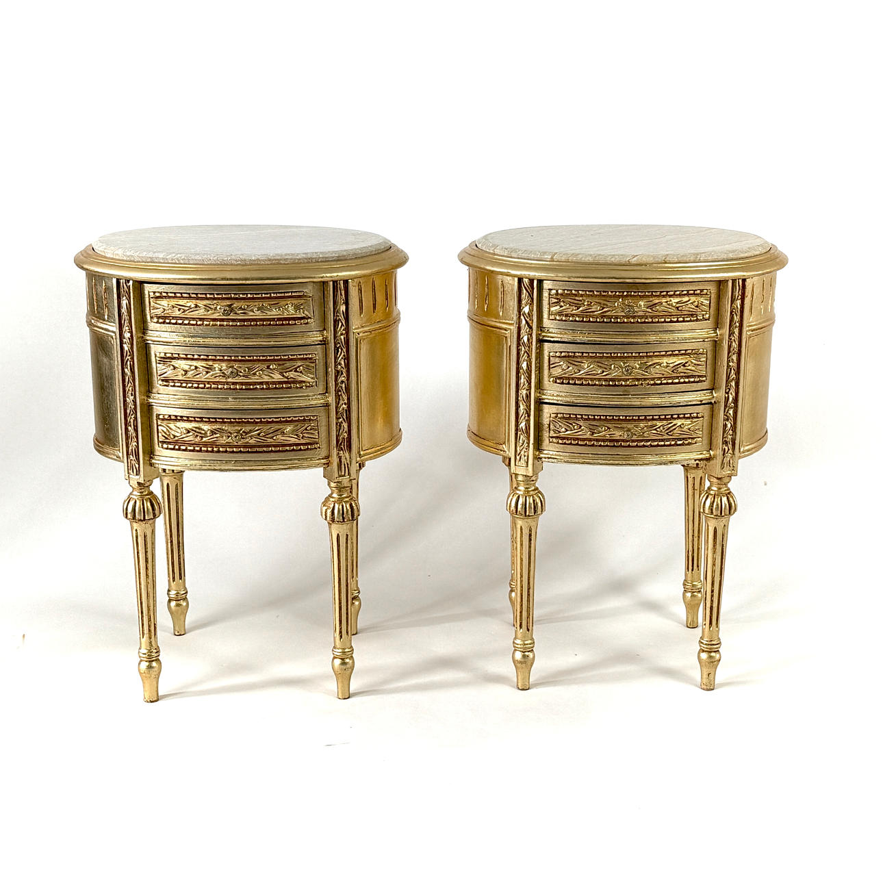 PAR MARMORTOPPEDE SENGESKABE.