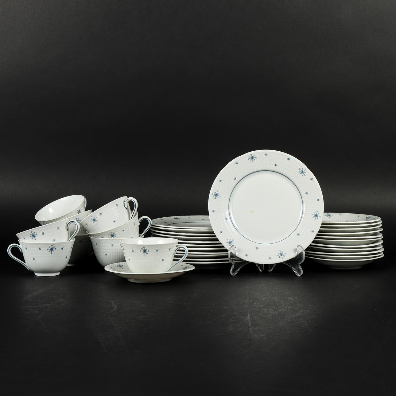 LOUISE ADELBORG. Coffee set Snöflinga Rörstrand.