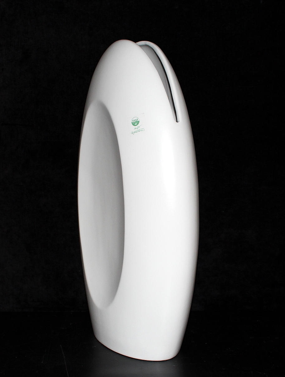 GOLVAS, porslin, Cult design Björn Nilsson.