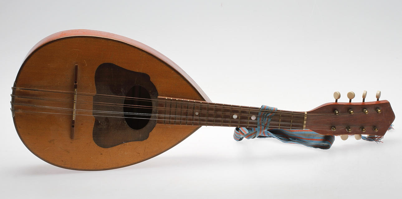 MANDOLIN, 1900-tal.