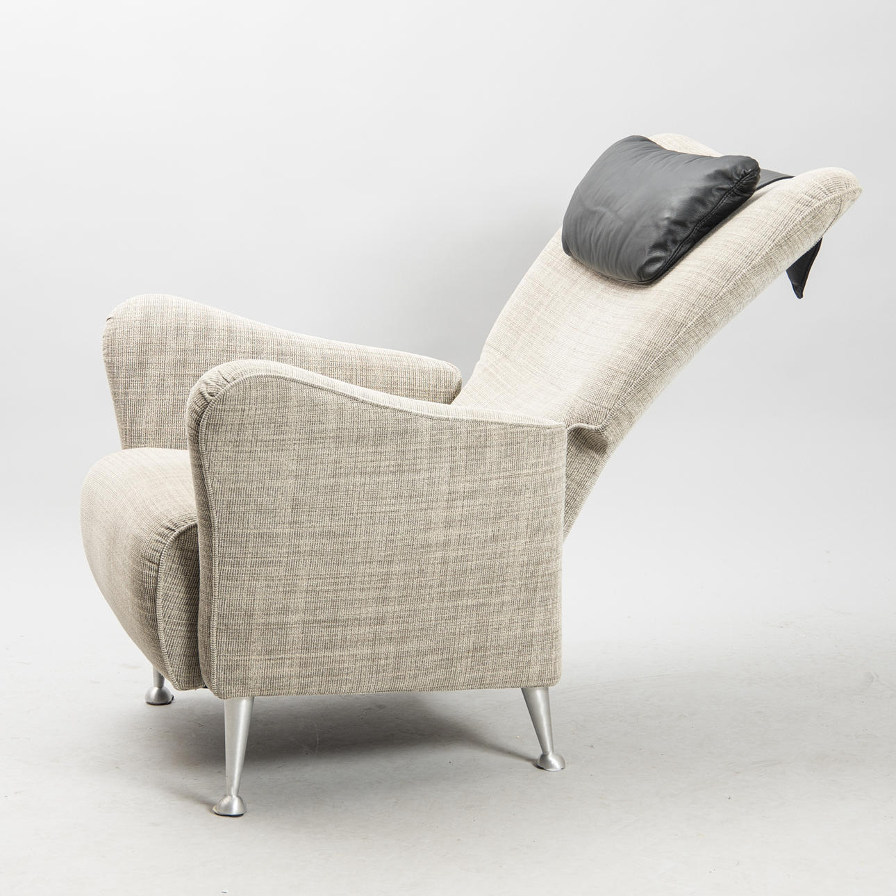 FÅTÖLJ MED FOTPALL, "Stepp", Swedese.