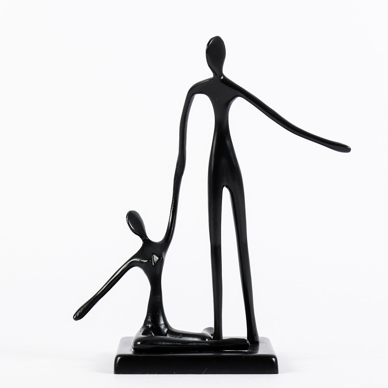 STATUE Bodrul Khalique, Ikea.