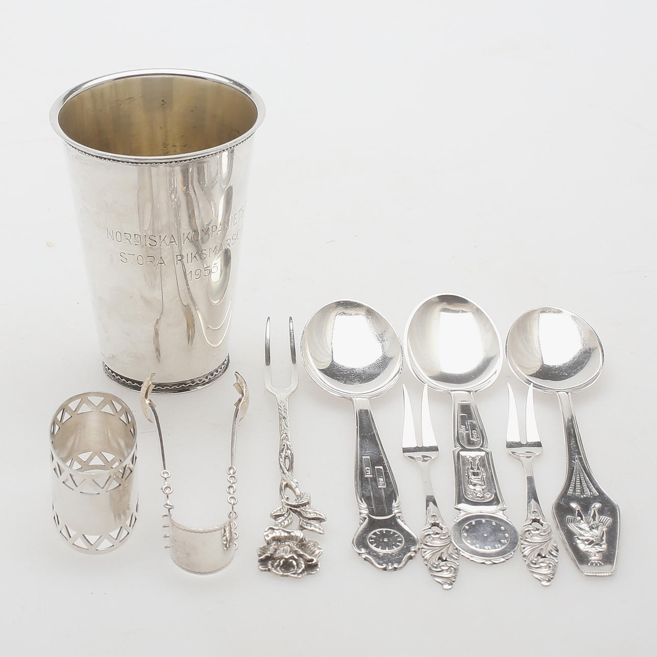 BESTICK samt POKAL, silver, 9 delar, 1900-tal, vikt 247 gram.